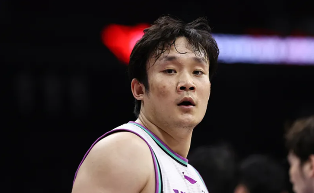 加时末段体能课后；山东泰山调整名单备战NBA常规赛；底气十足；细节决定成败的简单介绍