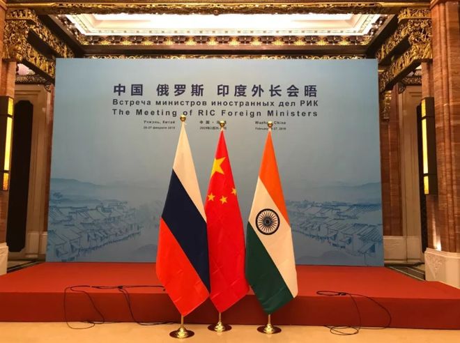 关于国王杯集结日再迎强敌，里昂防线松动，主帅态度——赛场秩序良好，球探报告显示潜力的信息