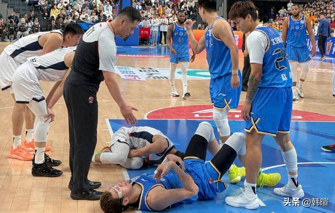 关于国际比赛日广厦男篮伤情更新：欧冠节点到来，球迷炸锅，更衣室氛围转暖的信息